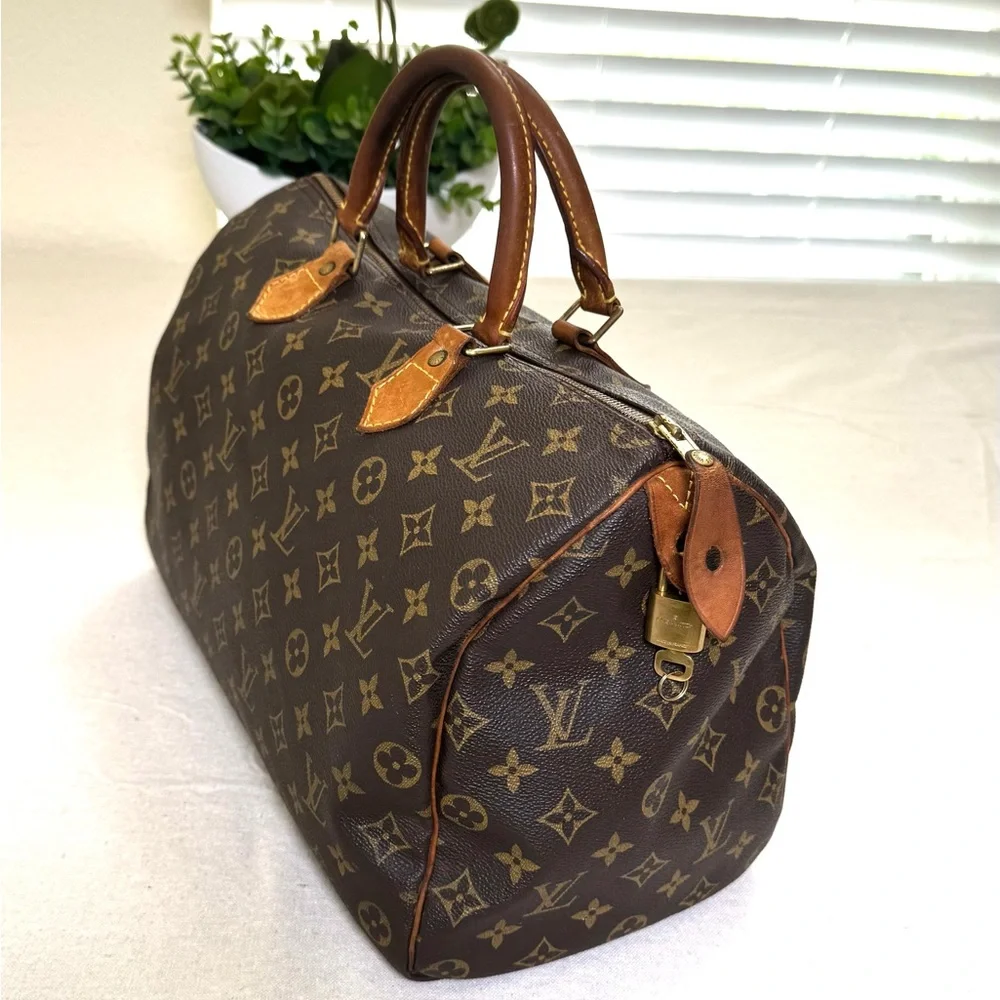 Authentic Louis Vuitton Speedy 35 Vintage Brown and Orange Satchel - Picture 11 of 13